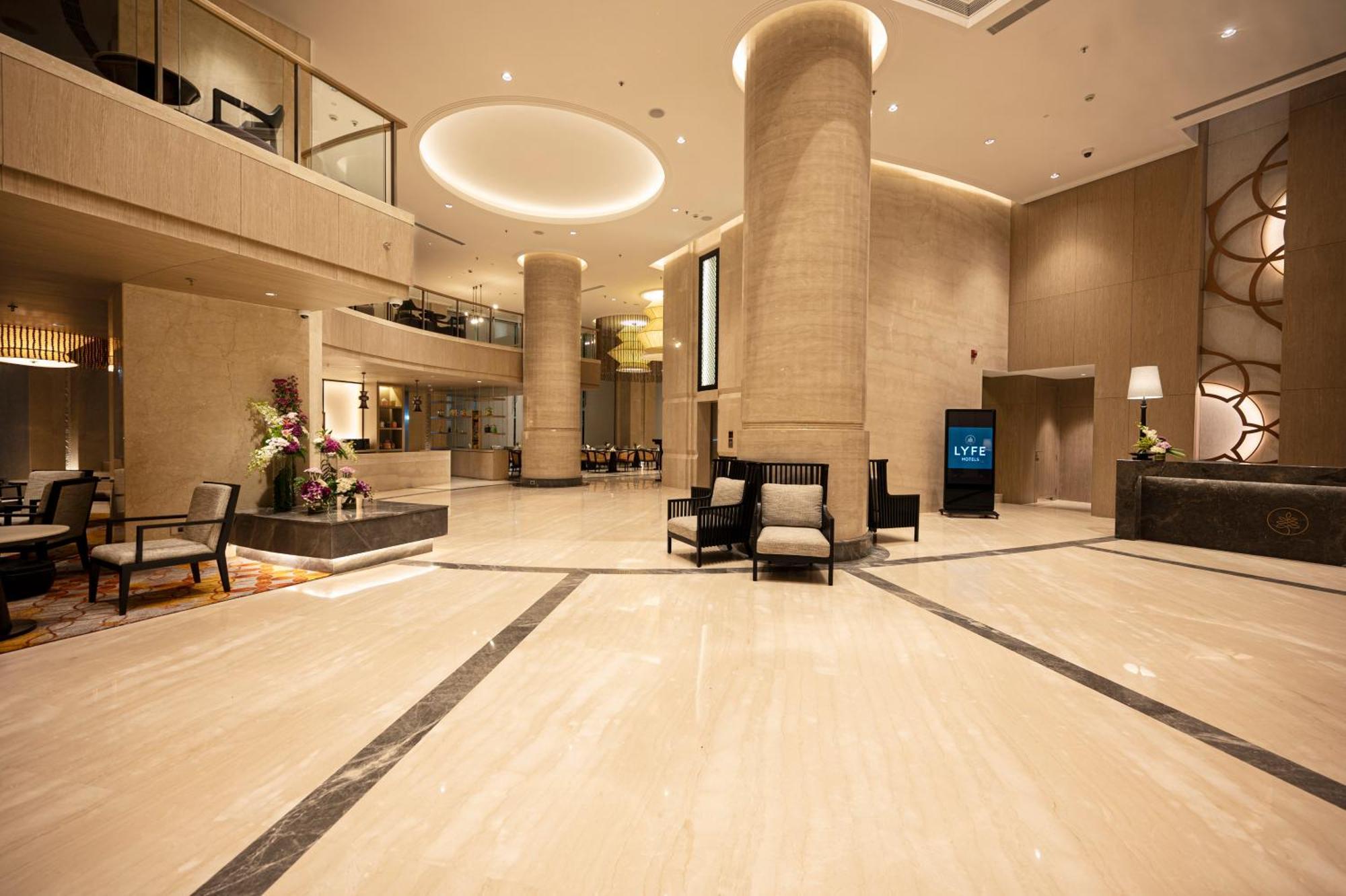 Lyfe Hotel Бхубанешвара Экстерьер фото