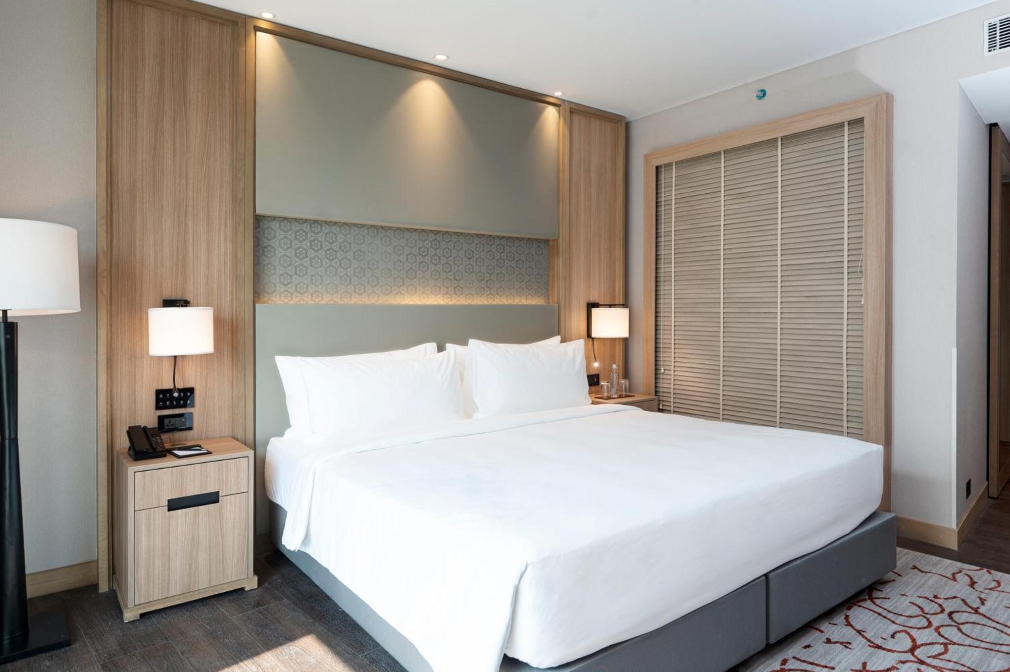 Lyfe Hotel Бхубанешвара Экстерьер фото