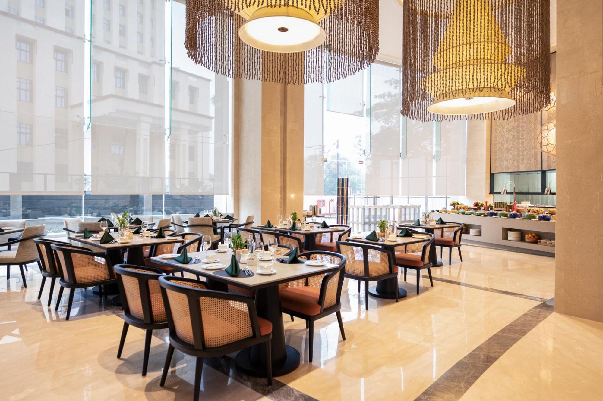 Lyfe Hotel Бхубанешвара Экстерьер фото